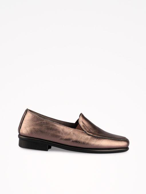SAPATO LOAFER EM PELE METALIZADA COM SOLA ULTRA FLEX