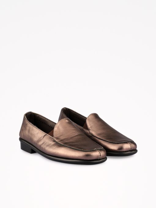 SAPATO LOAFER EM PELE METALIZADA COM SOLA ULTRA FLEX - Image 2