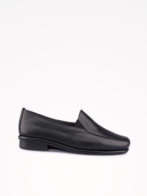 SAPATO LOAFER EM PELE COM SOLA ULTRA FLEX