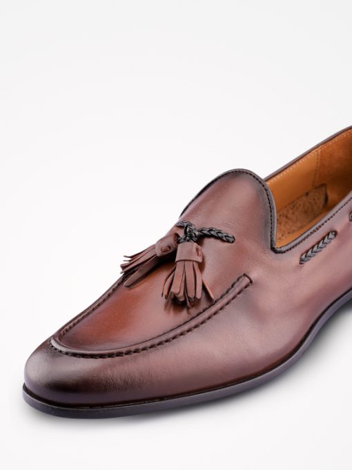 SAPATO RASO LOAFER EM PELE SOFT COM BERLOQUES ENTRANÇADOS - Image 3