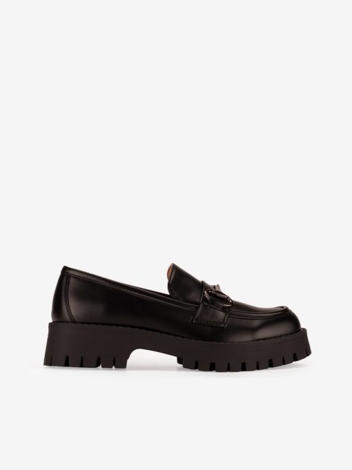 SAPATO LOAFER POLIDO ESTILO MOCASSIN COM APLICAÇÃO METÁLICA EM SOLA DE RASTO - Image 3
