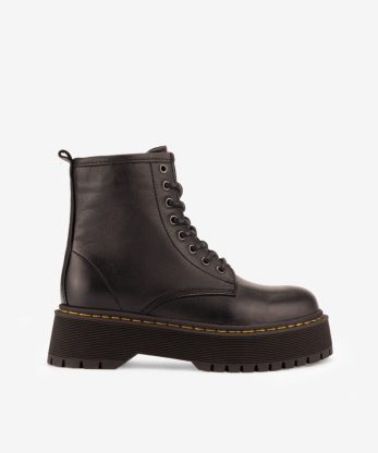 BOTA ESTILO MILITAR EM PELE COM SOLA CHUNKY PLATAFORMA