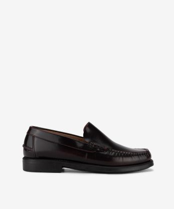 SAPATO LOAFER MOCASSIN CLÁSSICO EM PELE POLIDA COM SOLA DE BORRACHA