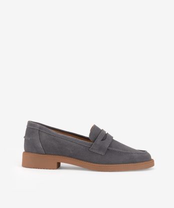 SAPATO LOAFER EM PELE CROUTE CAMURÇA COM TRAVESSÃO