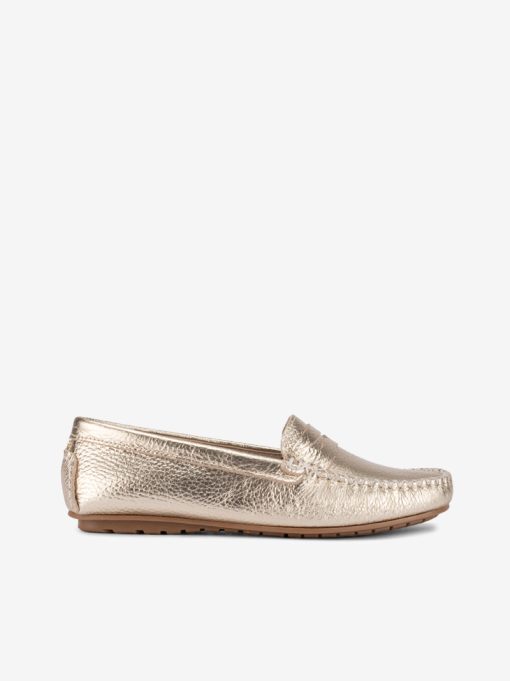 SAPATO MOCASSIN EM PELE METALIZADA COM COSTURA MANUAL