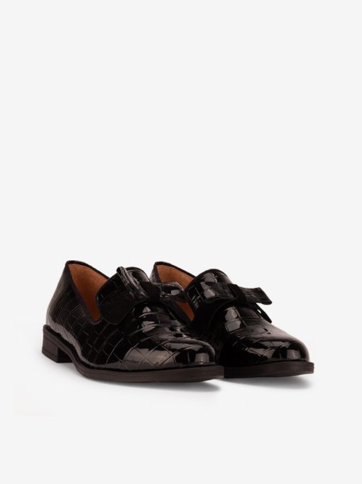 SAPATO SLIP ON EM VERNIZ ESTAMPADO COM LAÇO - Image 2
