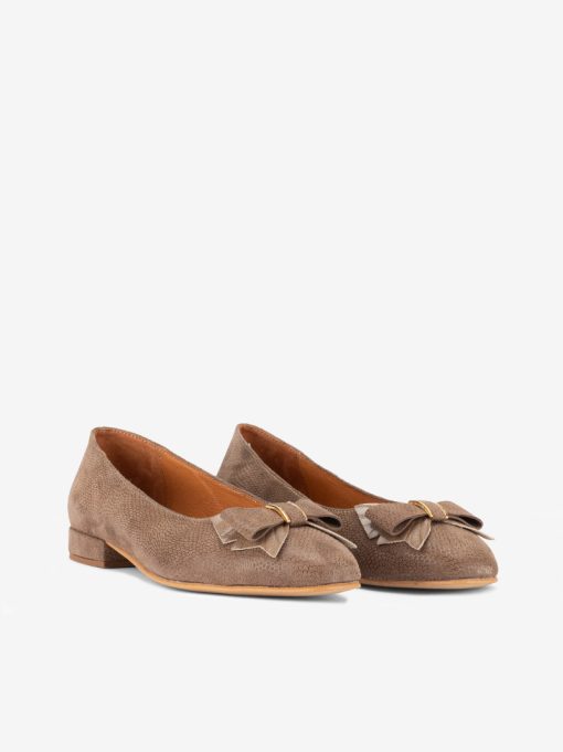 SAPATO PUMP EM PELE ACAMURÇADA ESTAMPADA DE TACÃO COM LAÇO - Image 4