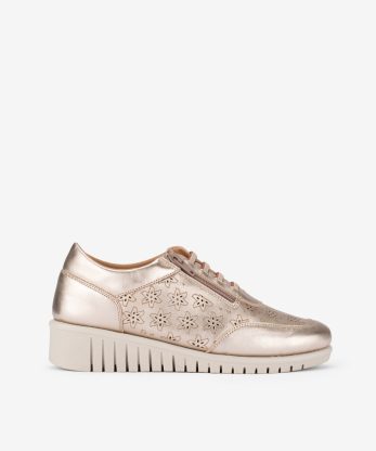 SAPATO CONFORTO EM PELE METALIZADA