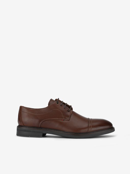 SAPATO DERBY EM PELE DE ATACADOR COM CAP TOE