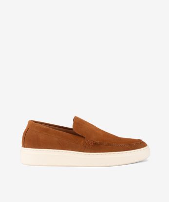 SAPATO LOAFER ESTILO MOCASSIN EM CROUTE CAMURÇA COM CUPSOLE