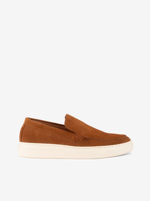 SAPATO LOAFER ESTILO MOCASSIN EM CROUTE CAMURÇA COM CUPSOLE