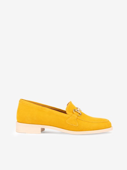 SAPATO LOAFER ESTILO MOCASSIM EM CROUTE CAMURÇA COM APLICAÇÃO