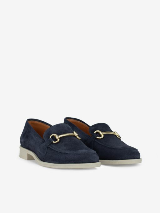 SAPATO LOAFER ESTILO MOCASSIM EM CROUTE CAMURÇA COM APLICAÇÃO - Image 4