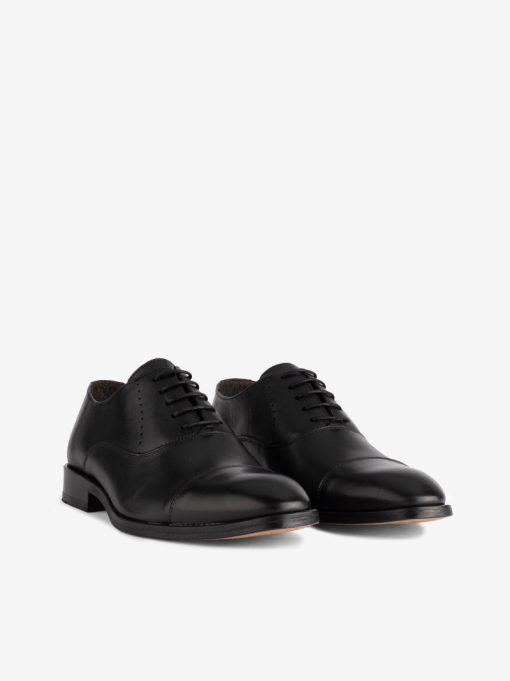 SAPATO OXFORD ESTILO CLÁSSICO EM PELE DE ATACADOR COM CAP TOE - Image 2