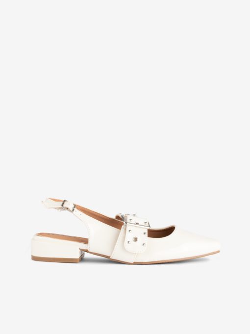 SAPATO SLING BACK MARY JANE EM VERNIZ DE TACÃO BAIXO COM APLICAÇÕES DE TACHAS