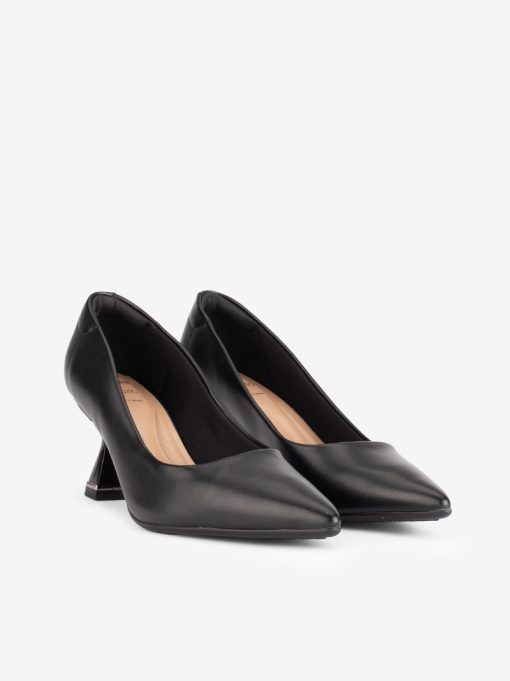 SAPATO PUMP ESTILO CLÁSSICO EM FORMA PONTIAGUDA COM DETALHE METÁLICO NO SALTO - Image 4