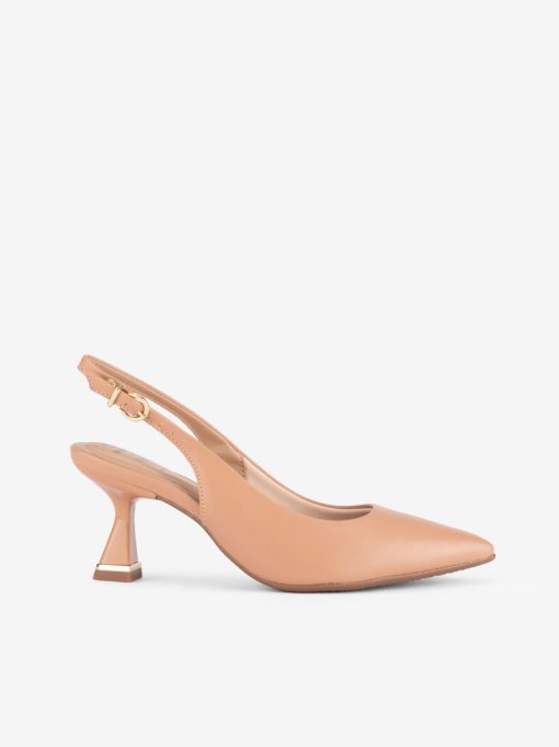 SAPATO PUMP SLING BACK EM FORMA PONTIAGUDA COM DETALHE METÁLICO NO SALTO
