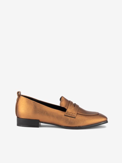 METALLIC MOCCASIN STYLE LOAFER SHOE WITH SQUARE SHAPE