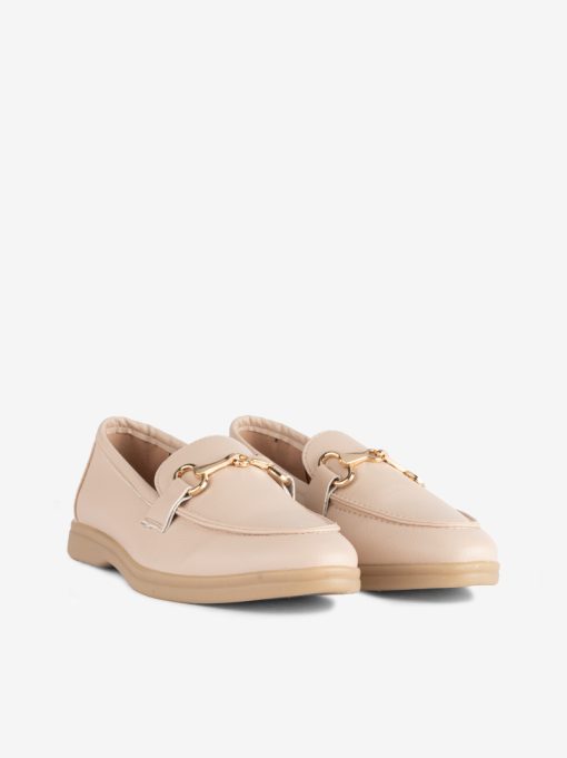 SAPATO LOAFER ESTILO MOCASSIN EM NAPA COM APLICAÇÃO METÁLICA - Image 2
