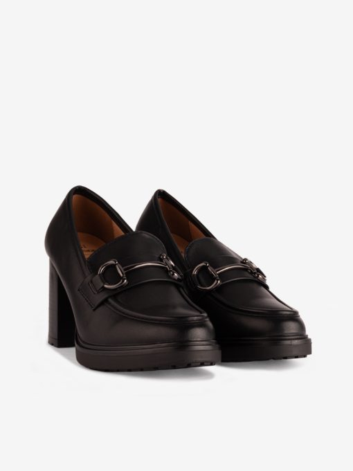 SAPATO LOAFER DE TACÃO ESTILO MOCASSIN COM APLICAÇÃO METÁLICA - Image 4