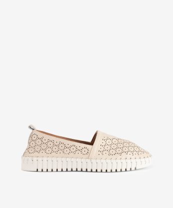SAPATO LOAFER DE ELÁSTICO EM PELE PERFURADA COM SOLA FLEX