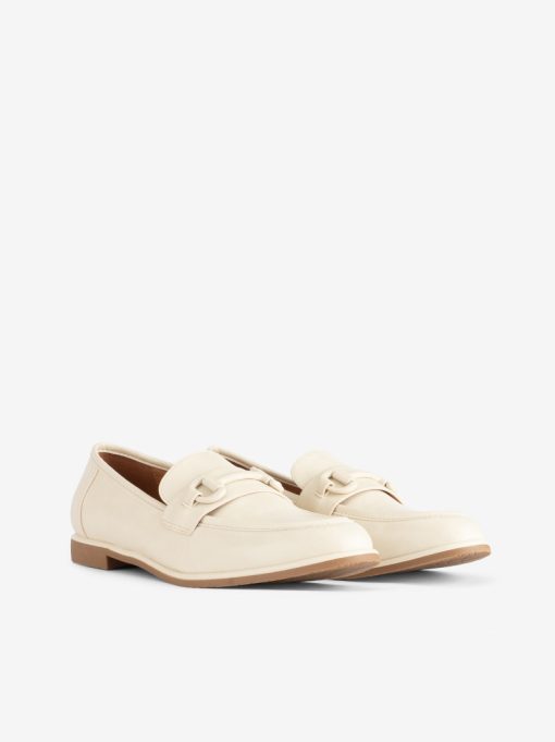 SAPATO LOAFER ESTILO MOCASSIN COM APLICAÇÃO EM SOLA FLEX - Image 4