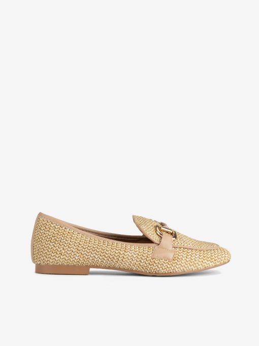 SAPATO LOAFER ESTILO MOCASSIN EM RÁFIA COMBINADA COM APLICAÇÃO