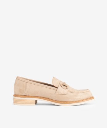 SAPATO LOAFER ESTILO MOCASSIN COM APLICAÇÃO