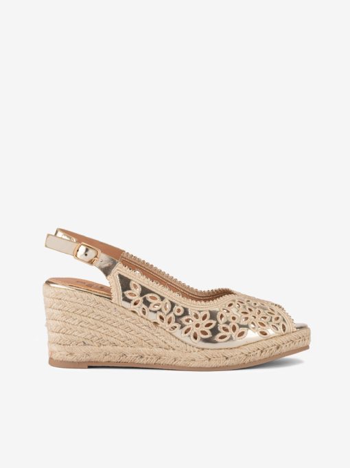 SANDÁLIA SLING BACK EM CUNHA DE CORDA ESTILO VALENCIANA PERFURADA COM DETALHES BORDADOS - Image 3