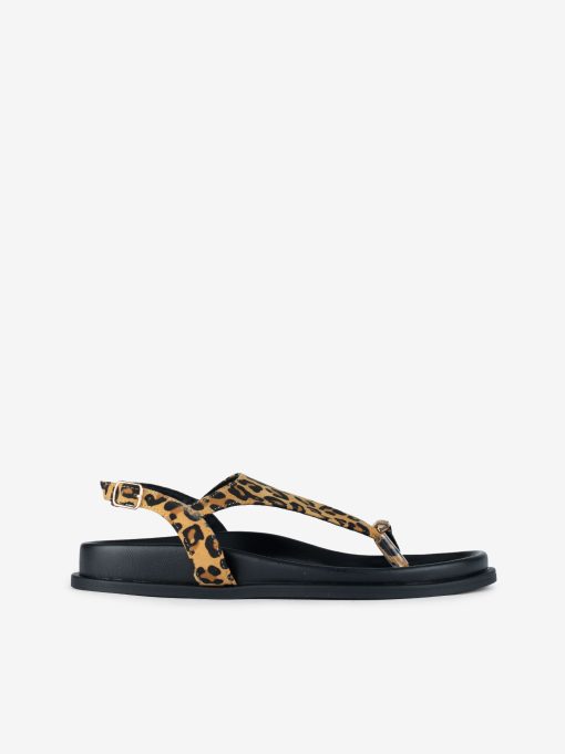 SANDÁLIA RASA COM ESTAMPADO LEOPARDO DE PALMILHA ANATÓMICA COM APLICAÇÃO METÁLICA