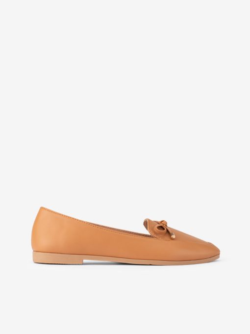 SAPATO LOAFER ESTILO MOCASSIN COM LAÇO