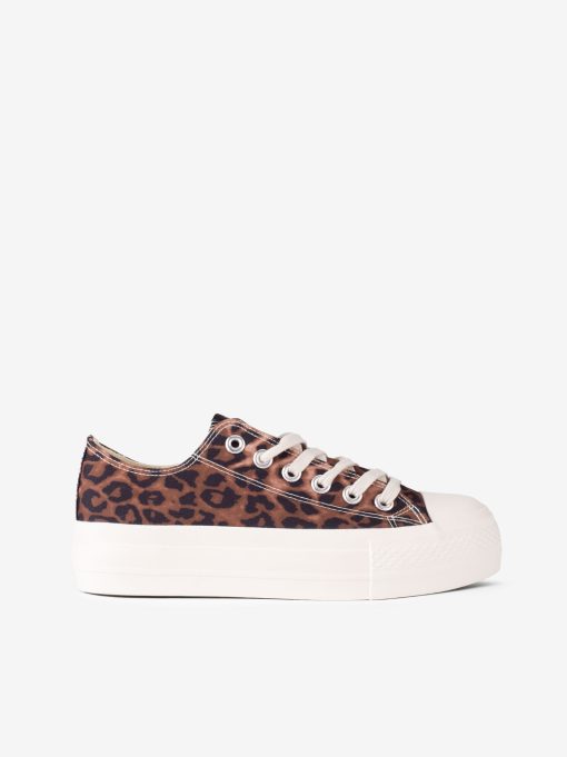 TÉNIS DE ATACADOR EM CANVAS ESTAMPADO LEOPARDO COM CUPSOLE DE BORRACHA VULCANIZADA