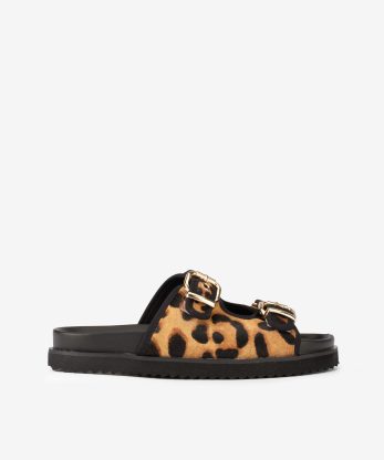 SANDÁLIA EM PELE ESTAMPADA LEOPARDO DE DUPLA FIVELA COM PALMILHA ANATÓMICA