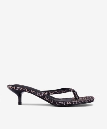 SANDÁLIA MULE DE SALTO COM ESTAMPADO LEOPARDO
