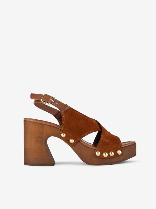 SAPATO PUMP METALIZADO DE SALTO COM FORMA PONTIAGUDA