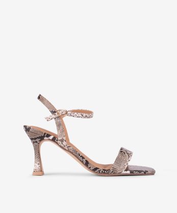 SANDÁLIA DE SALTO COM ESTAMPADO SNAKE DE FIVELA