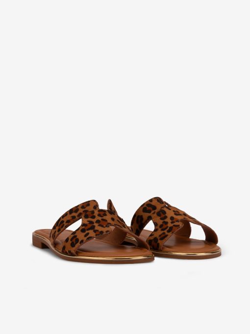 SANDÁLIA ESTAMPADA LEOPARDO COM DETALHE METÁLICO - Image 2