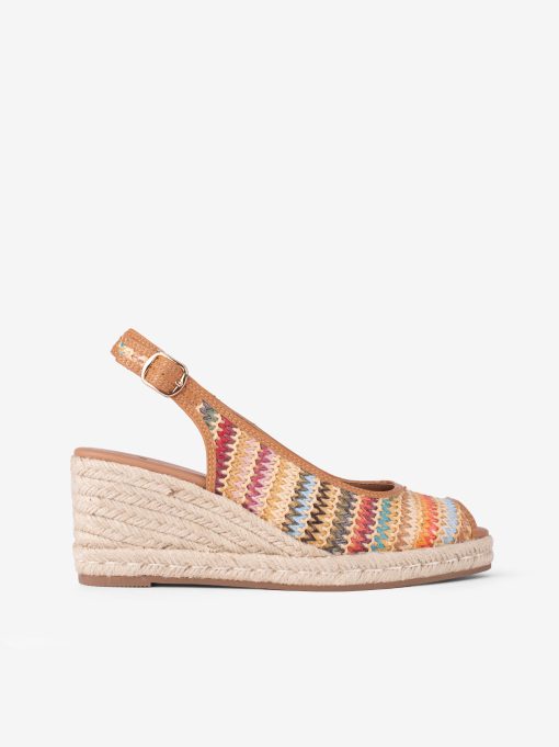 SAPATO SLING BACK EM RÁFIA MULTICOLOR COM CUNHA DE CORDA ESTILO VALENCIANA