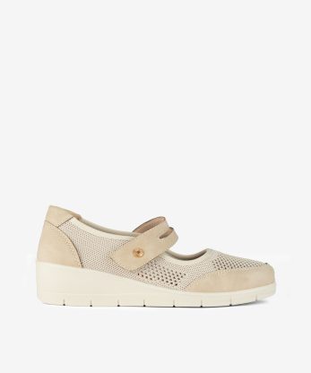 SAPATO MARY JANE DE VELCRO COMBINADO COM MESH EM SOLA DE CUNHA CONFORTO