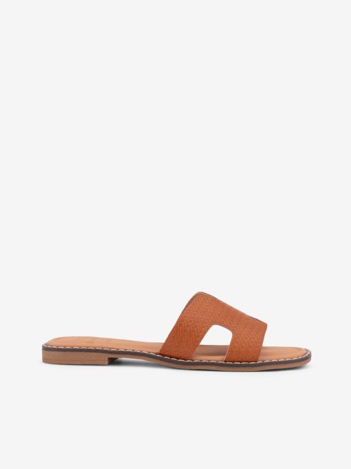 CHINELO DE SOLA RASA EM PELE GRAVADA