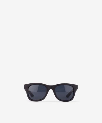 ÓCULOS DE SOL ESTILO TRAVELLER CONFORTÁVEIS FABRICADOS COM MATERIAL RESISTENTE DE POLICARBONATO E LENTES UV400