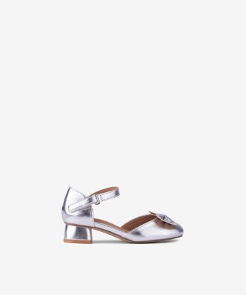 SAPATO ABERTO LATERAL EM GLITTER DE TACÃO BAIXO COM LAÇO