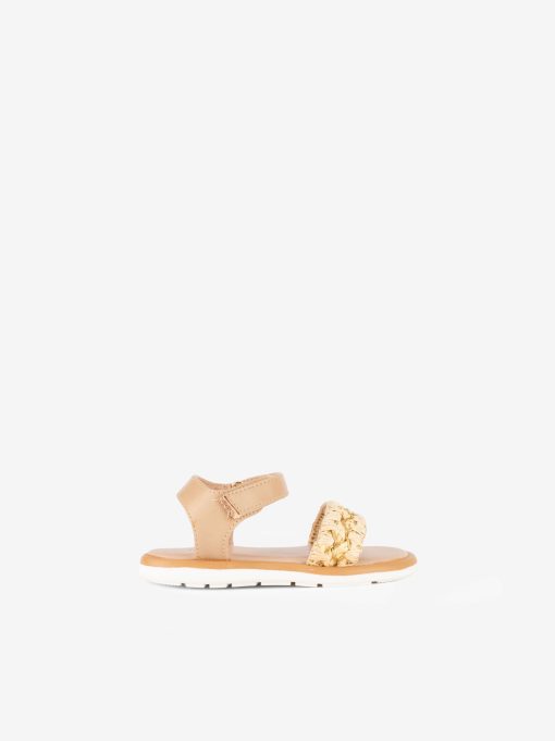 SANDÁLIA DE VELCRO COMBINADA COM PEÇA EM RÁFIA