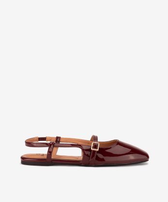 SAPATO RASO SLING BACK EM VERNIZ COM FORMA QUADRADA