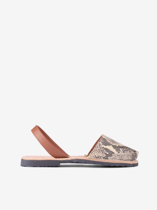 SANDÁLIA RASA ESTILO MENORQUINA EM PELE ANIMAL PRINT SERPENTE