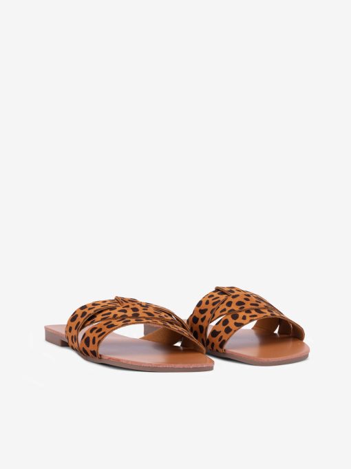 SANDÁLIA COM PEÇAS SOBREPOSTAS ESTAMPADAS LEOPARDO EM FORMA QUADRADA - Image 2