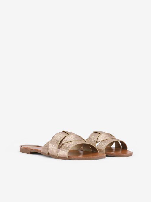SANDÁLIA RASA COM TIRAS CRUZADAS ESTAMPADAS - Image 8