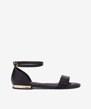 SANDÁLIA EM NAPA DE FIVELA - PRETO, 39