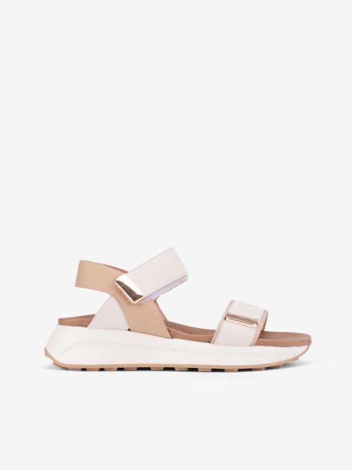 SANDÁLIA DESPORTIVA COMBINADA COM TIRAS DE VELCRO EM SOLA PLATAFORMA