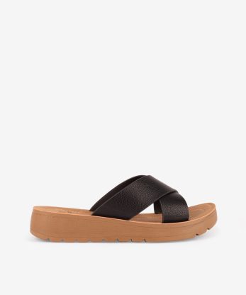 CHINELO COM TIRAS CRUZADAS EM SOLA FLEX CONFORTO